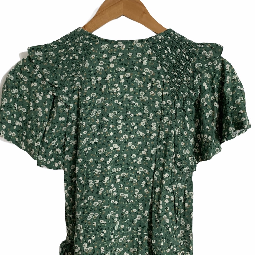 Trendy Green Dress with Flowers - Picture 6 of 13